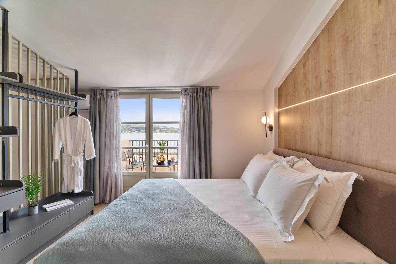 Porta Squero Premium Suites 罗希姆诺 外观 照片