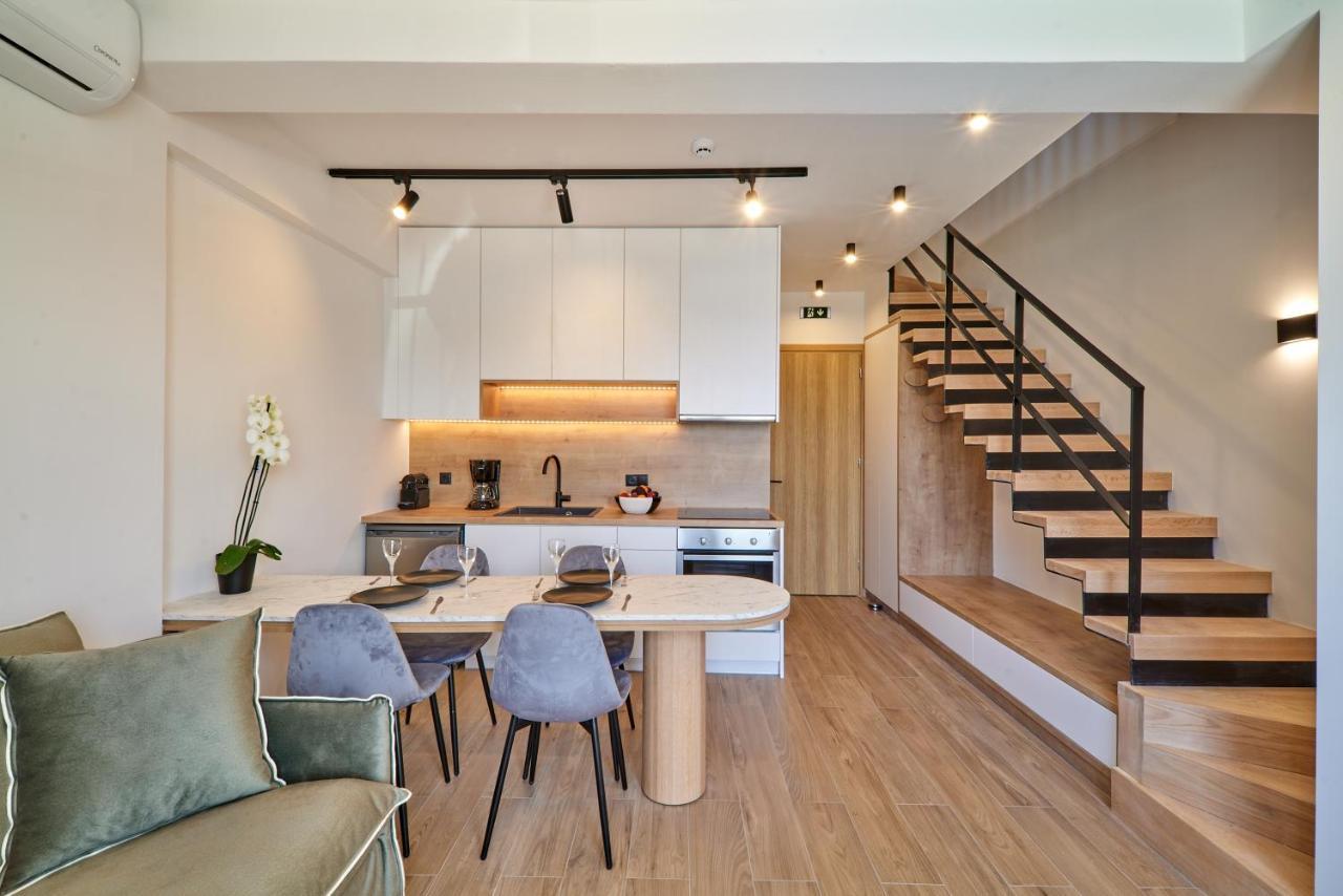 Porta Squero Premium Suites 罗希姆诺 外观 照片
