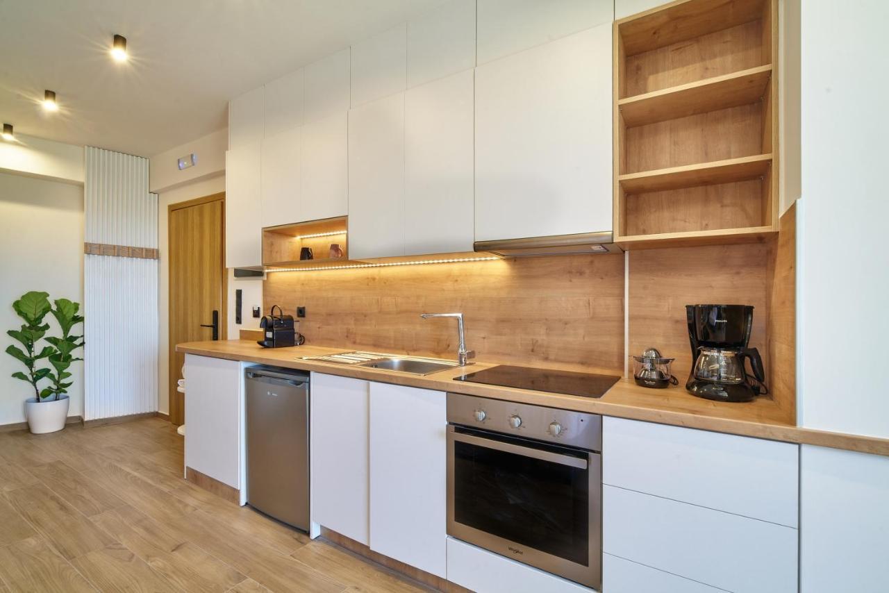 Porta Squero Premium Suites 罗希姆诺 外观 照片